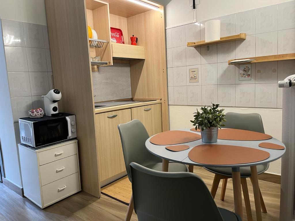 Bilocale Zona Citta' Studi Apartment Milan Exterior photo